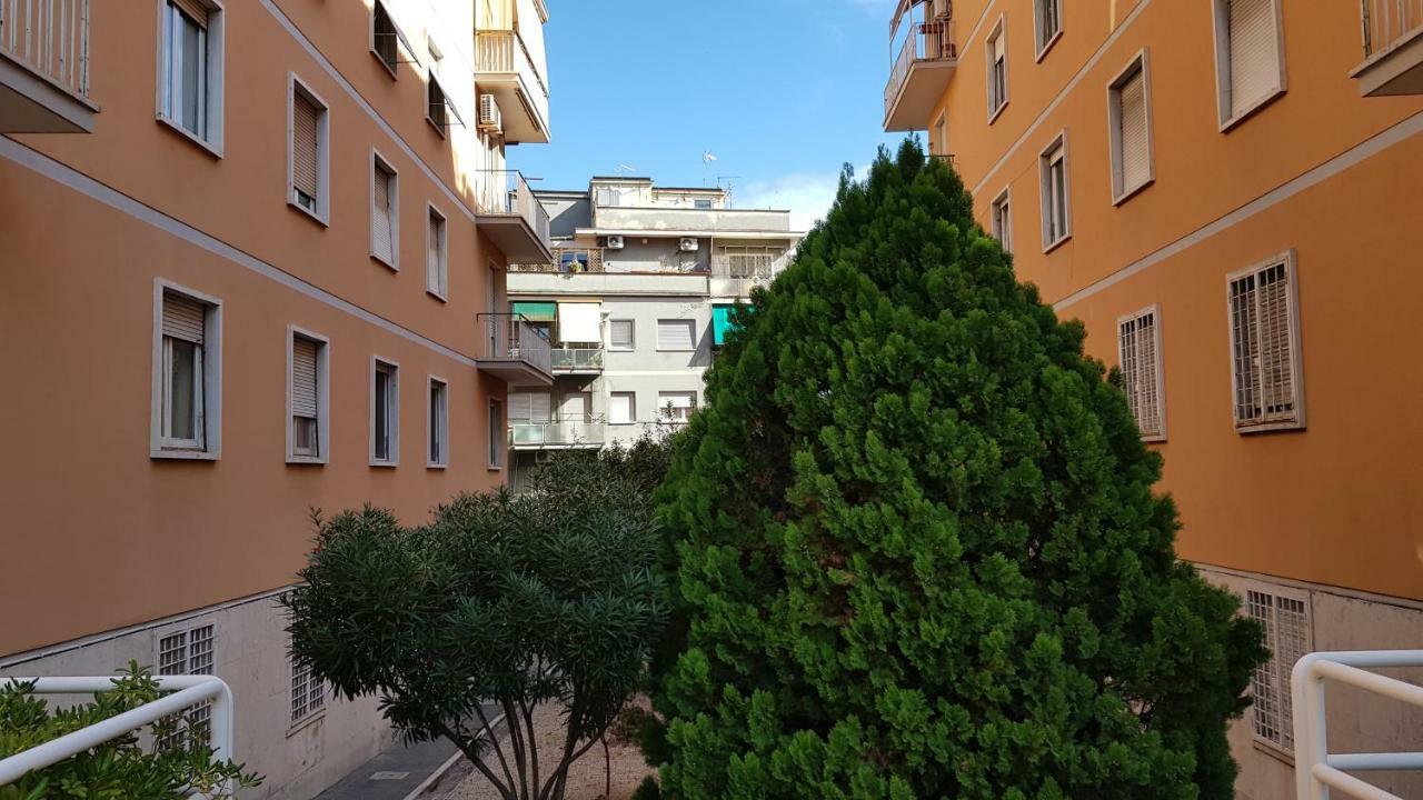 Bed&Bookofrome Apartman Kültér fotó
